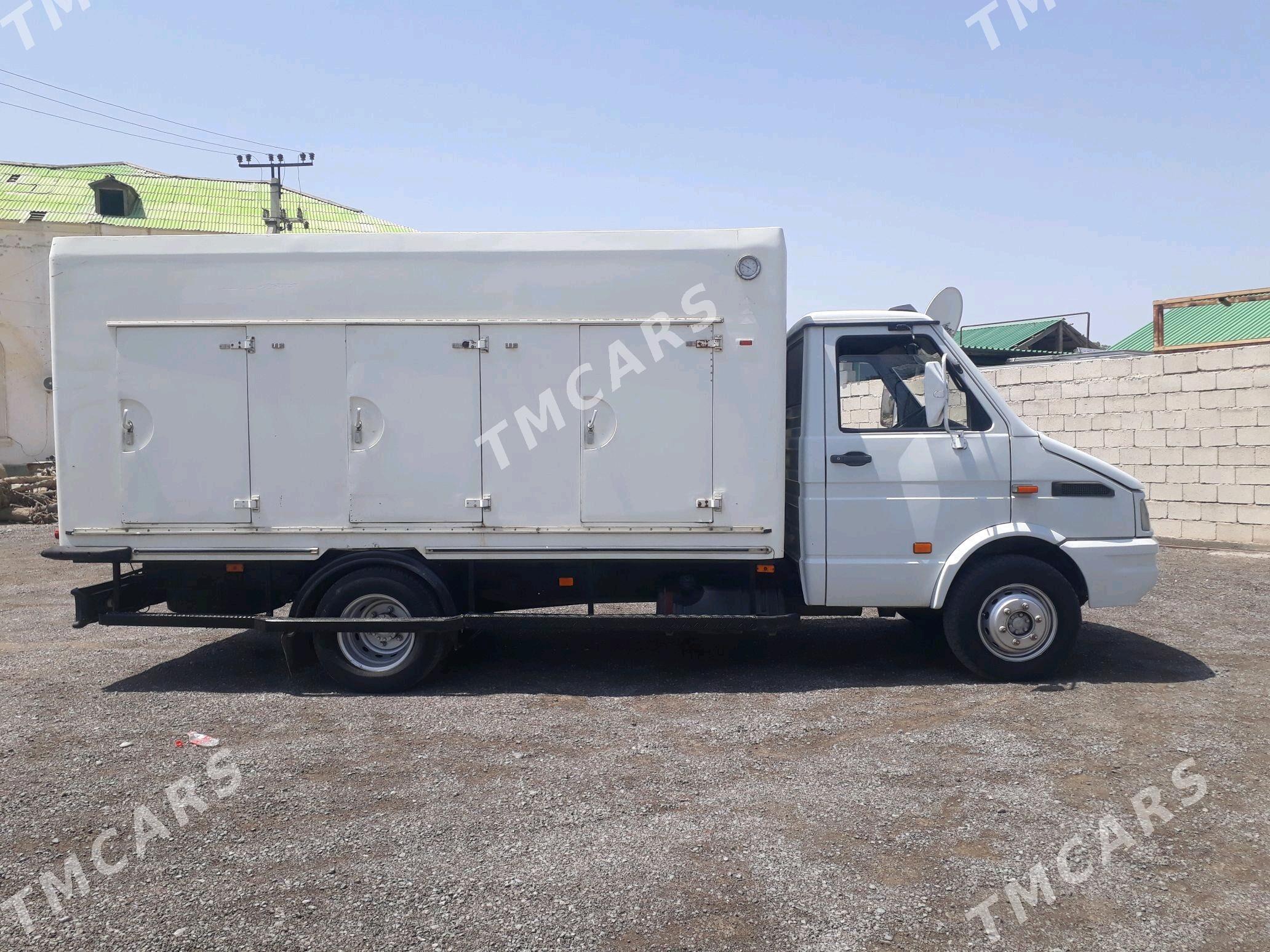 Iveco Daily 2000 - 400 000 TMT - Aşgabat - img 4