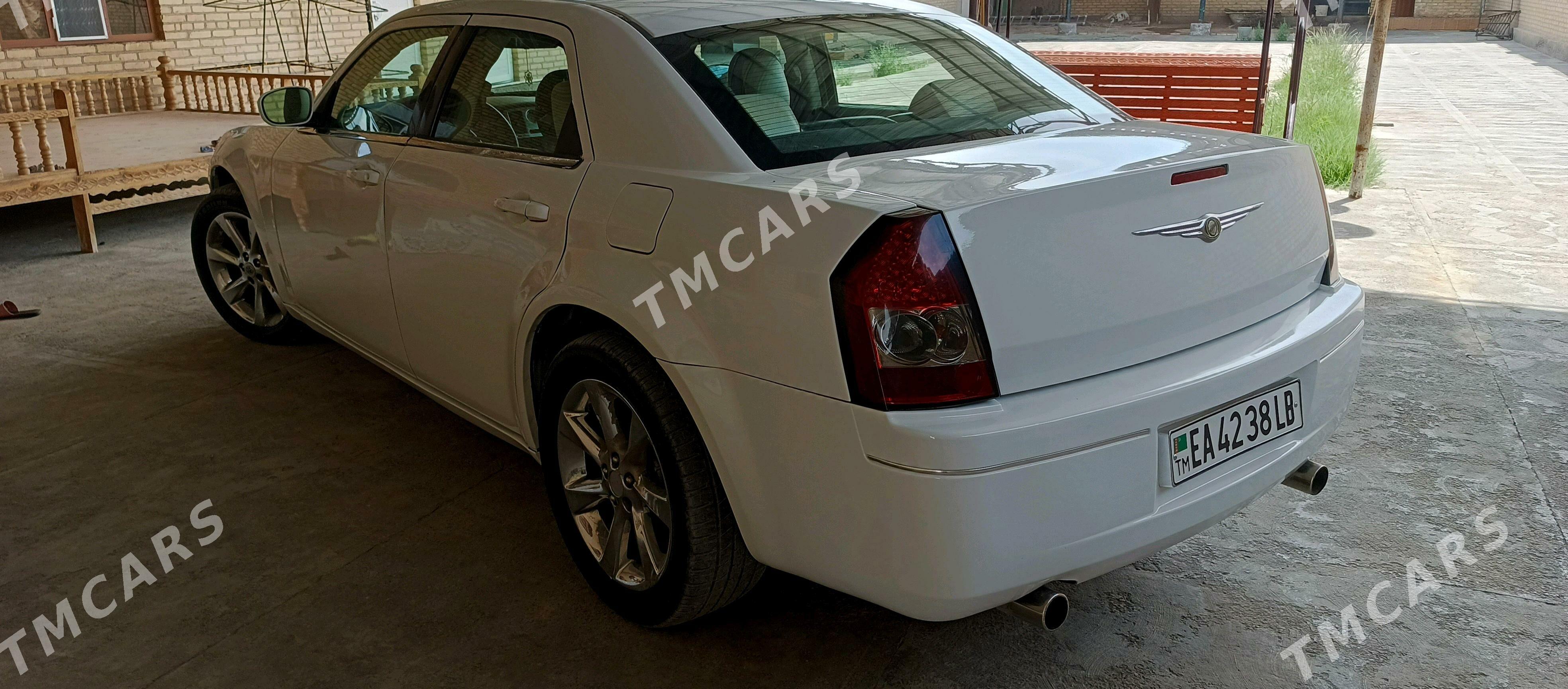Chrysler 300C 2009 - 90 000 TMT - Саят - img 4