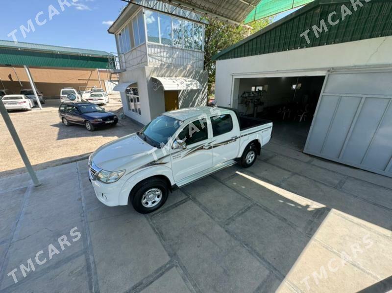 Toyota Hilux 2013 - 400 000 TMT - Mary - img 2