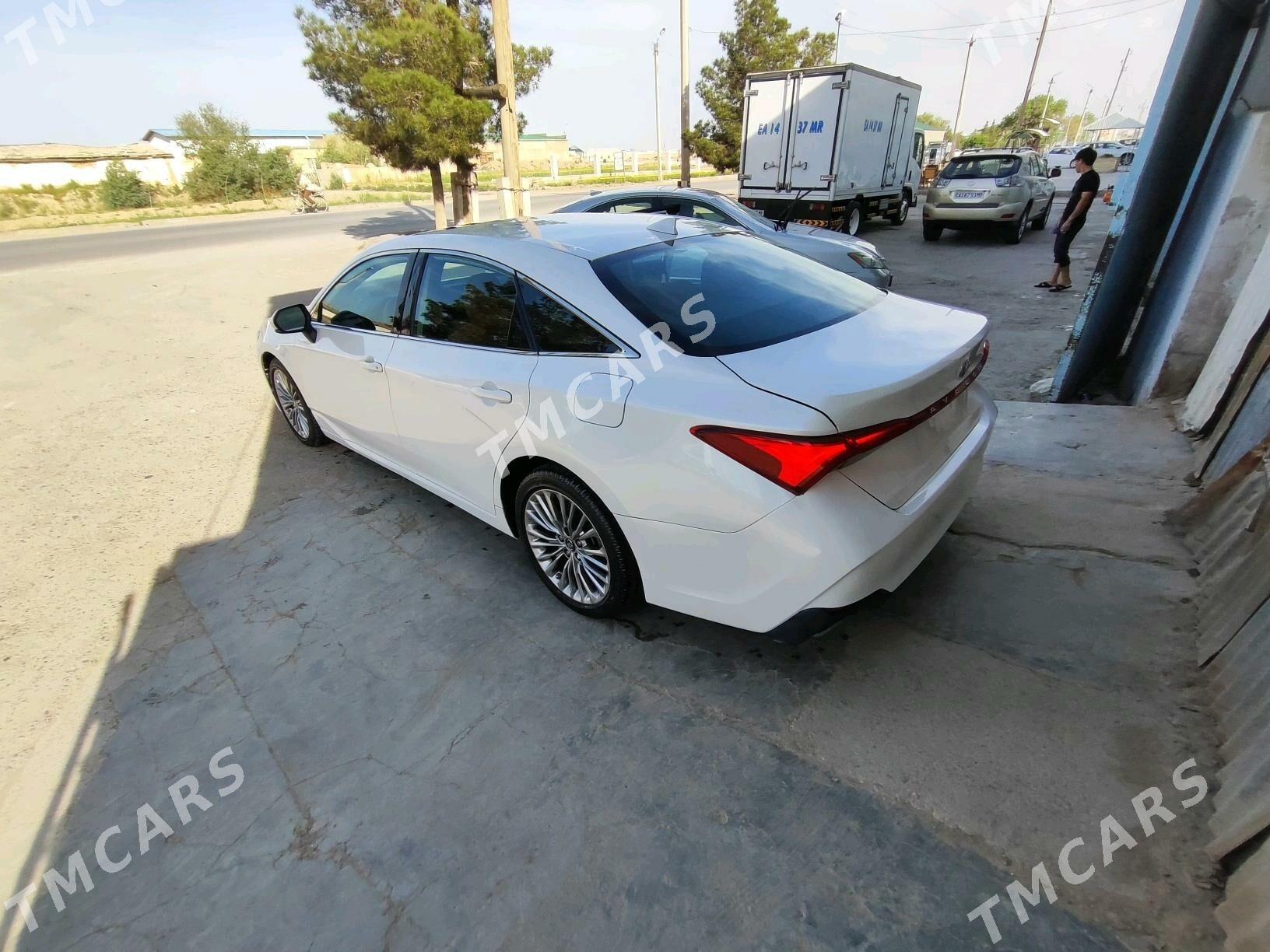 Toyota Avalon 2019 - 450 000 TMT - Мары - img 3