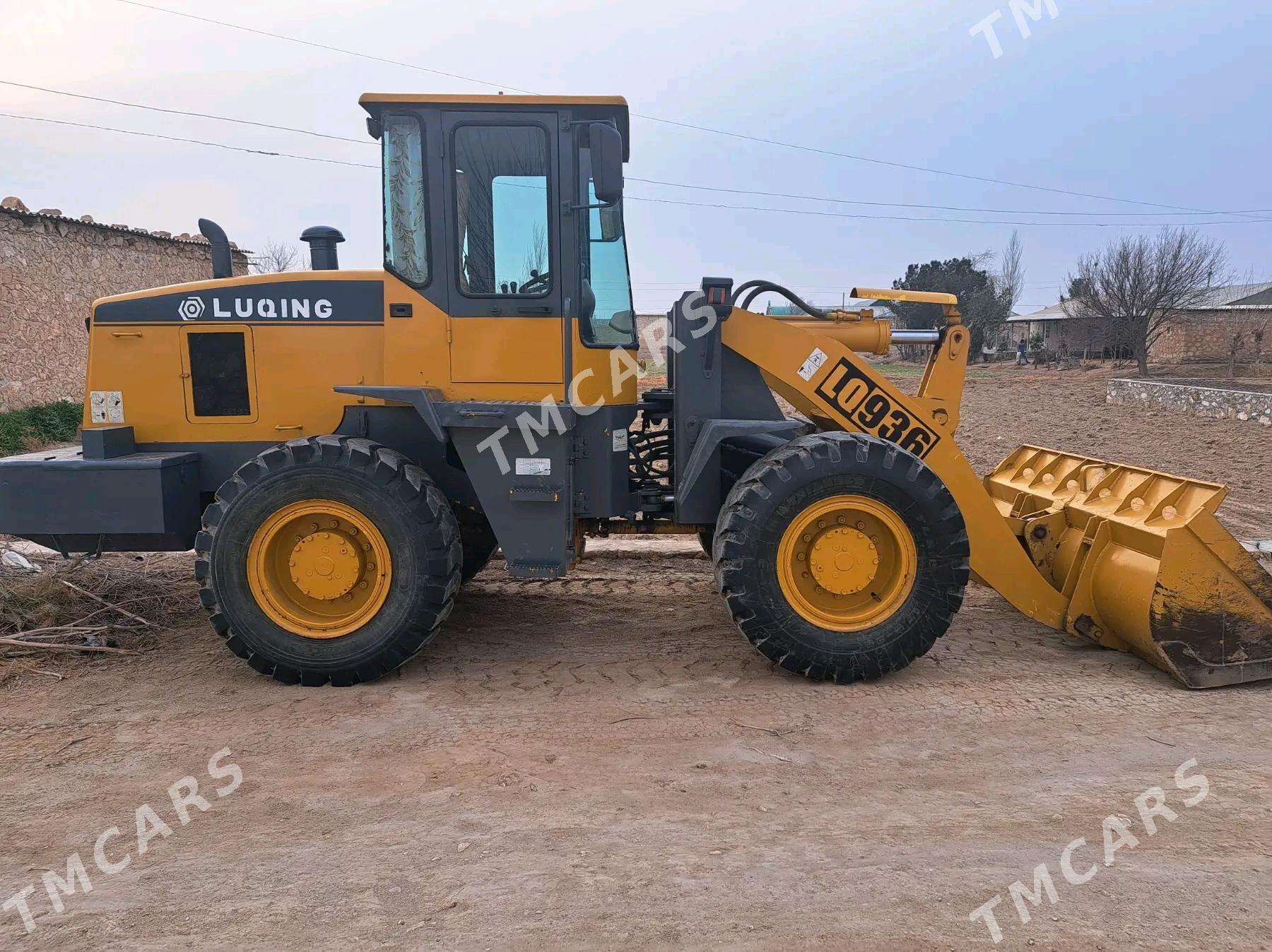 XCMG LW300F 2011 - 380 000 TMT - Достлук - img 2