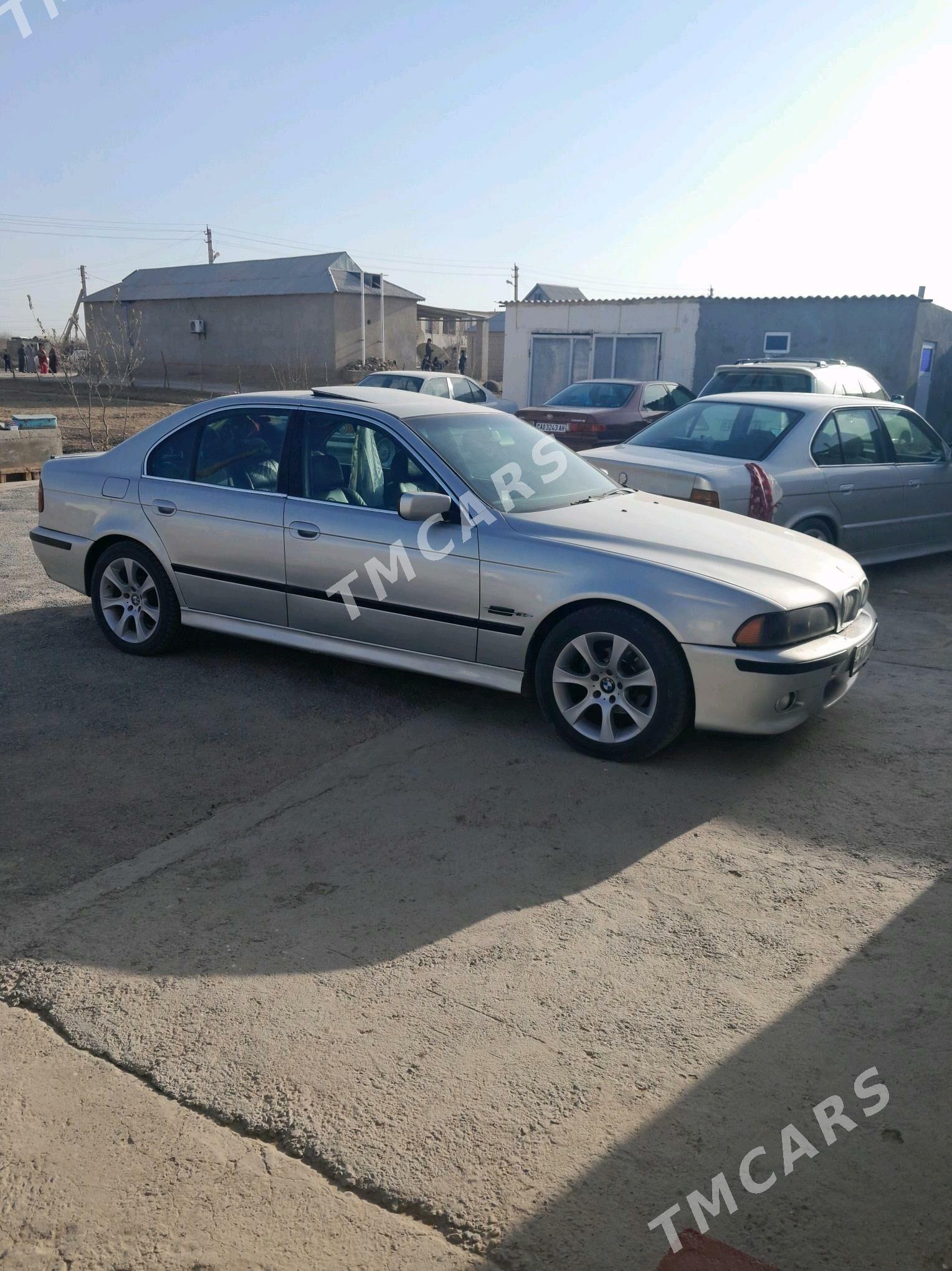 BMW 528 2000 - 88 000 TMT - Теджен - img 7