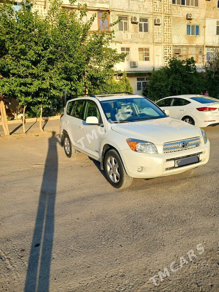 Toyota RAV4 2008 - 190 000 TMT - Олимпийский городок - img 3