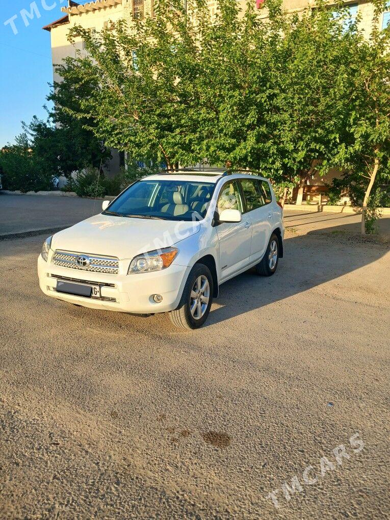 Toyota RAV4 2008 - 190 000 TMT - Олимпийский городок - img 2