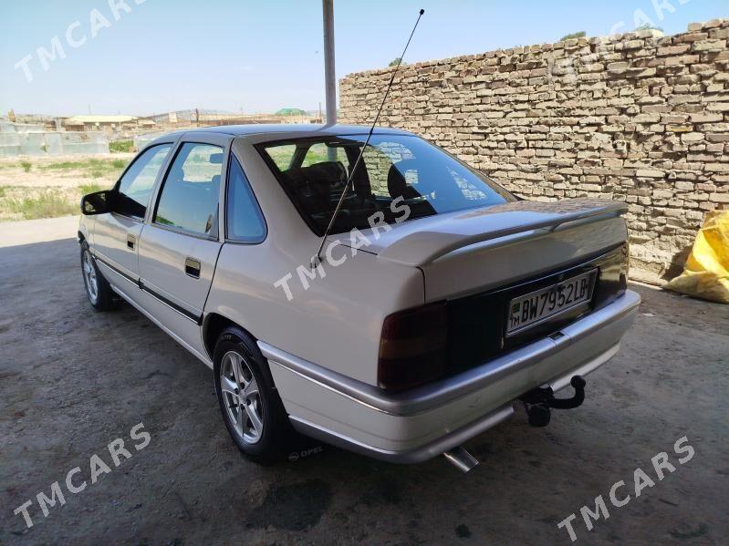 Opel Vectra 1992 - 34 000 TMT - Çärjew - img 2