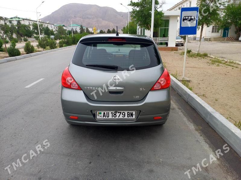 Nissan Versa 2012 - 120 000 TMT - Балканабат - img 2