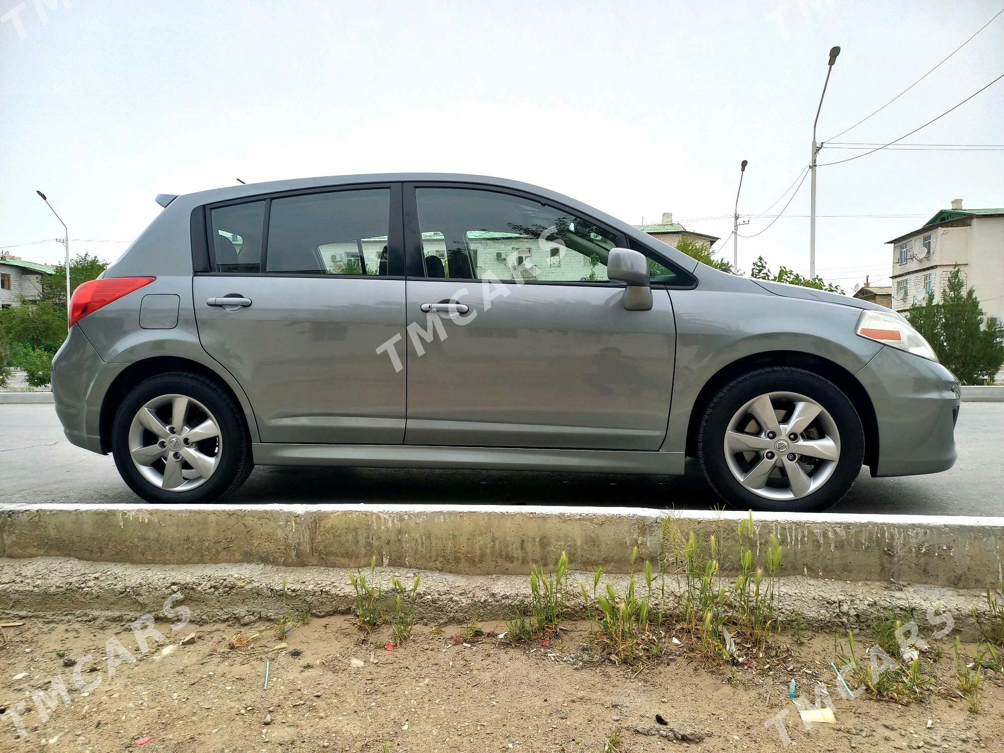 Nissan Versa 2012 - 120 000 TMT - Балканабат - img 6