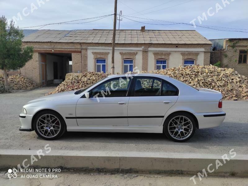 BMW 528 2002 - 105 000 TMT - Türkmenabat - img 3