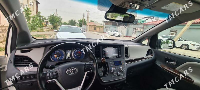 Toyota Sienna 2019 - 550 000 TMT - Aşgabat - img 5