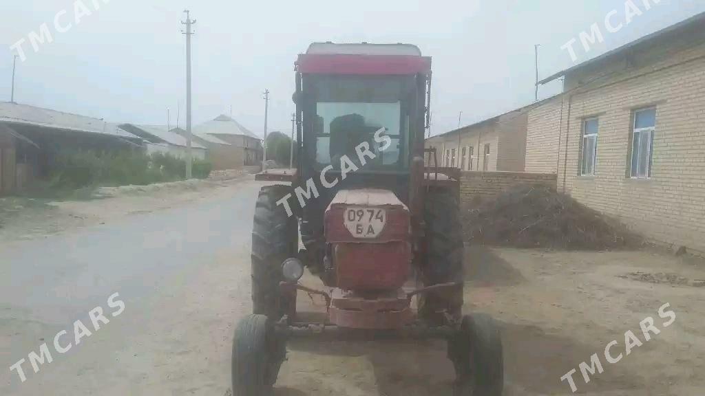 MTZ T-28 2011 - 25 000 TMT - Halaç - img 3