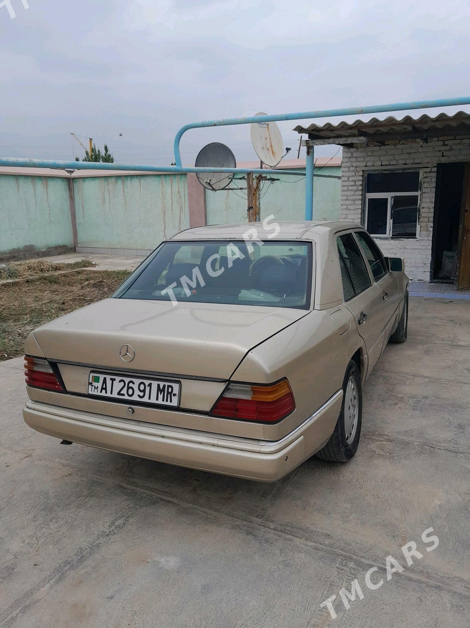 Mercedes-Benz 230E 1991 - 40 000 TMT - Mary - img 2