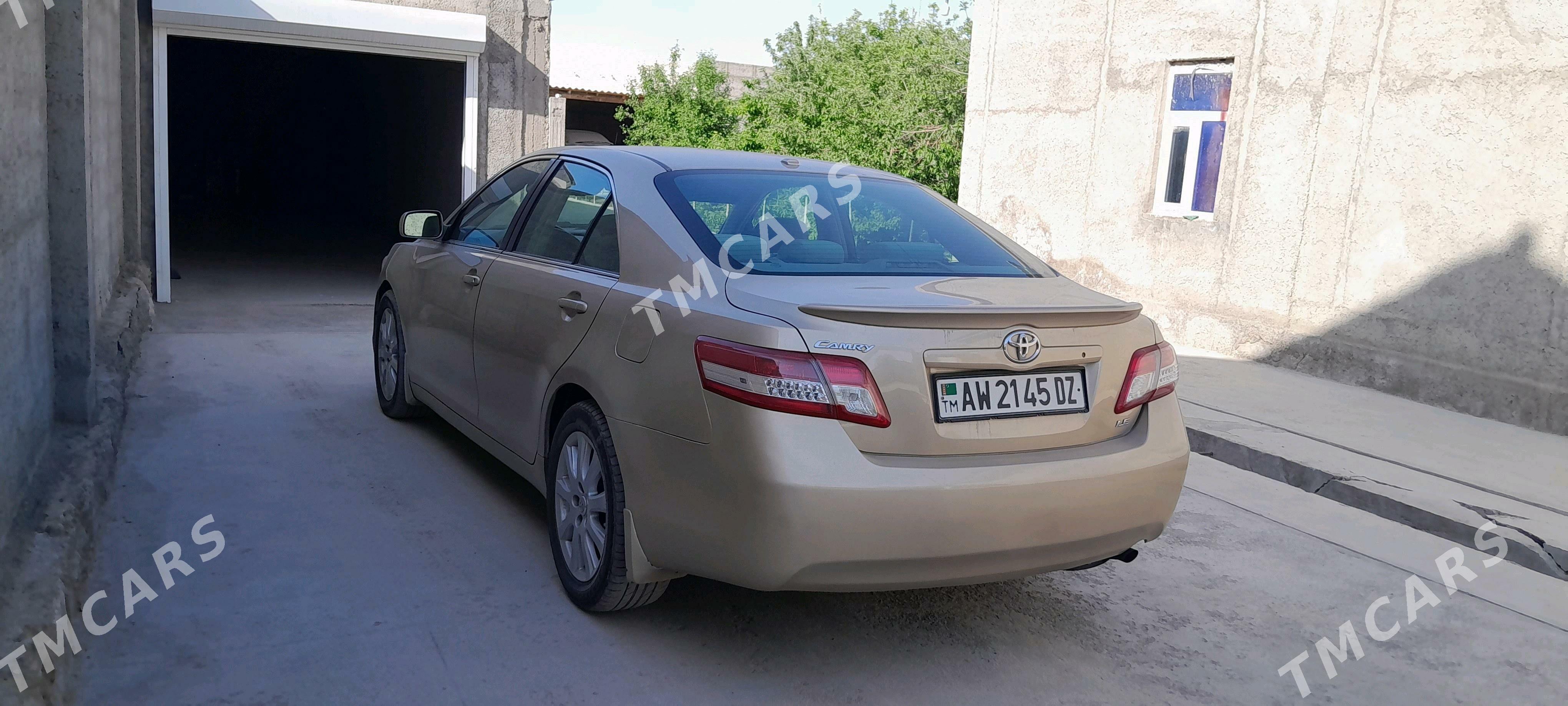 Toyota Camry 2010 - 155 000 TMT - Köneürgenç - img 3