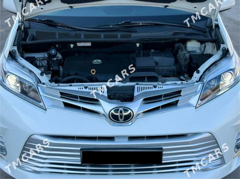 Toyota Sienna 2017 - 368 000 TMT - Ашхабад - img 8