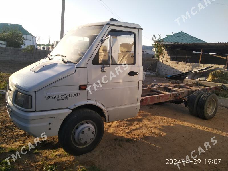 Iveco Daily 1993 - 75 000 TMT - Гарадамак Шор - img 2