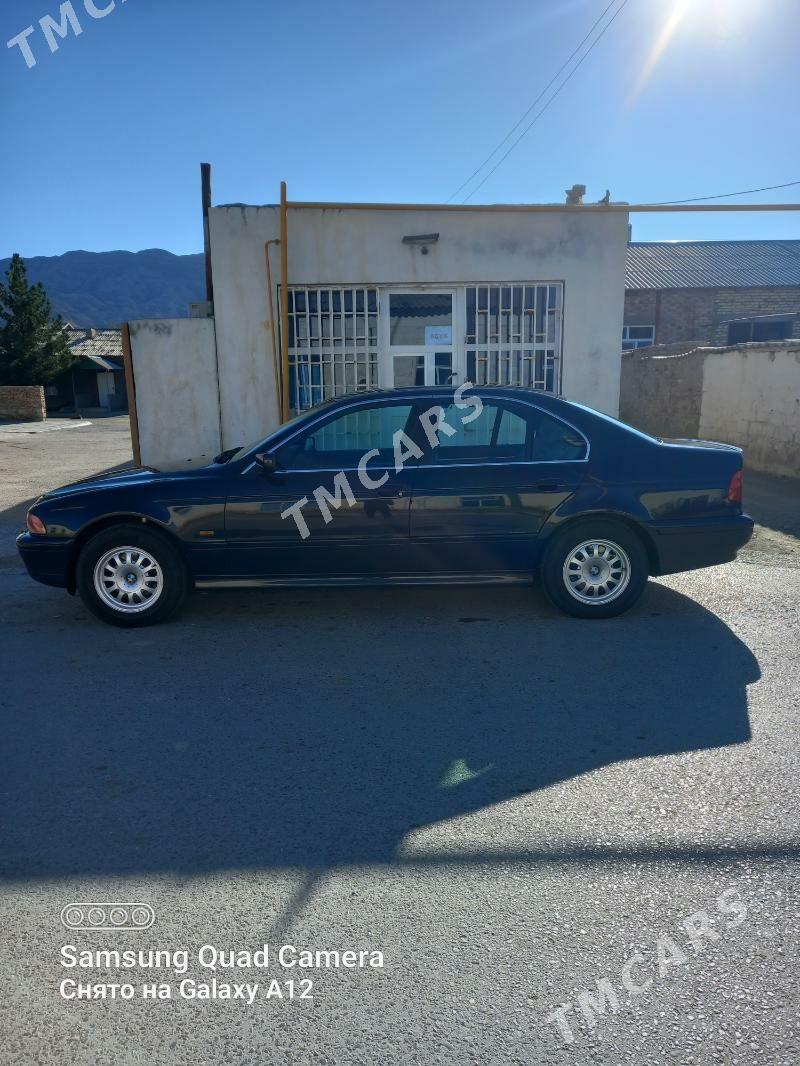 BMW E39 1998 - 85 000 TMT - Türkmenbaşy - img 3