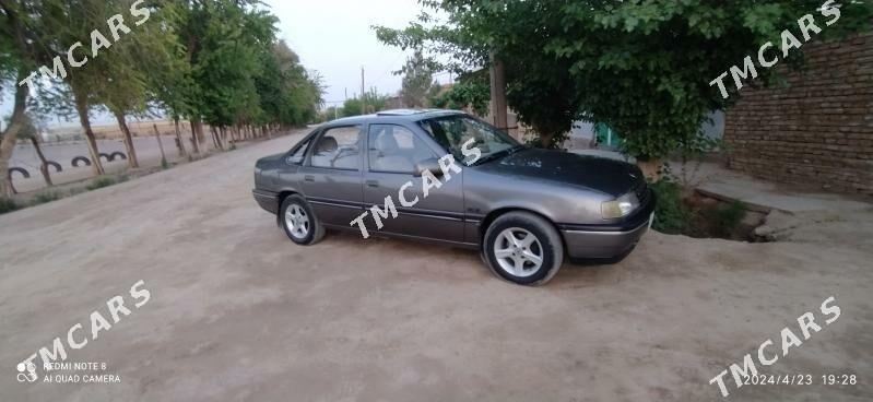 Opel Vectra 1990 - 36 000 TMT - Ёлётен - img 2