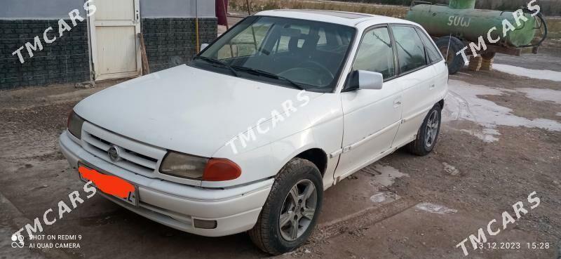 Opel Astra 1992 - 22 000 TMT - Рухубелентский этрап - img 3