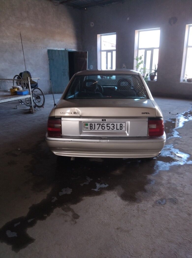 Opel Vectra 1990 - 24 000 TMT - Çärjew - img 2