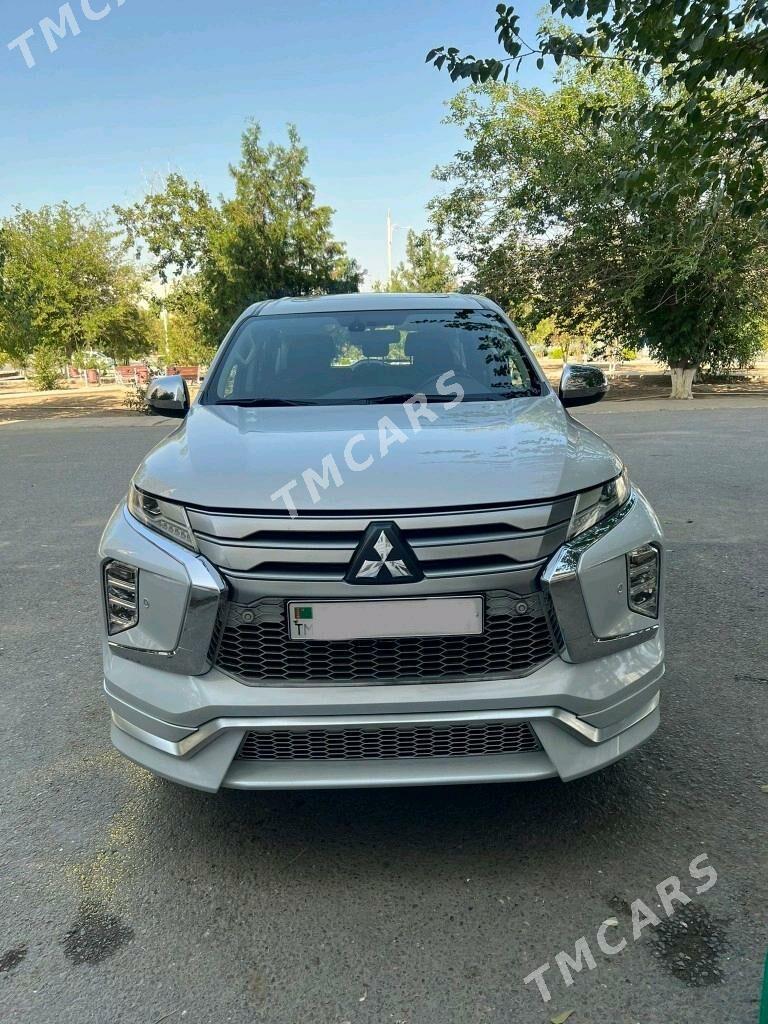 Mitsubishi Pajero 2020 - 430 000 TMT - Aşgabat - img 5