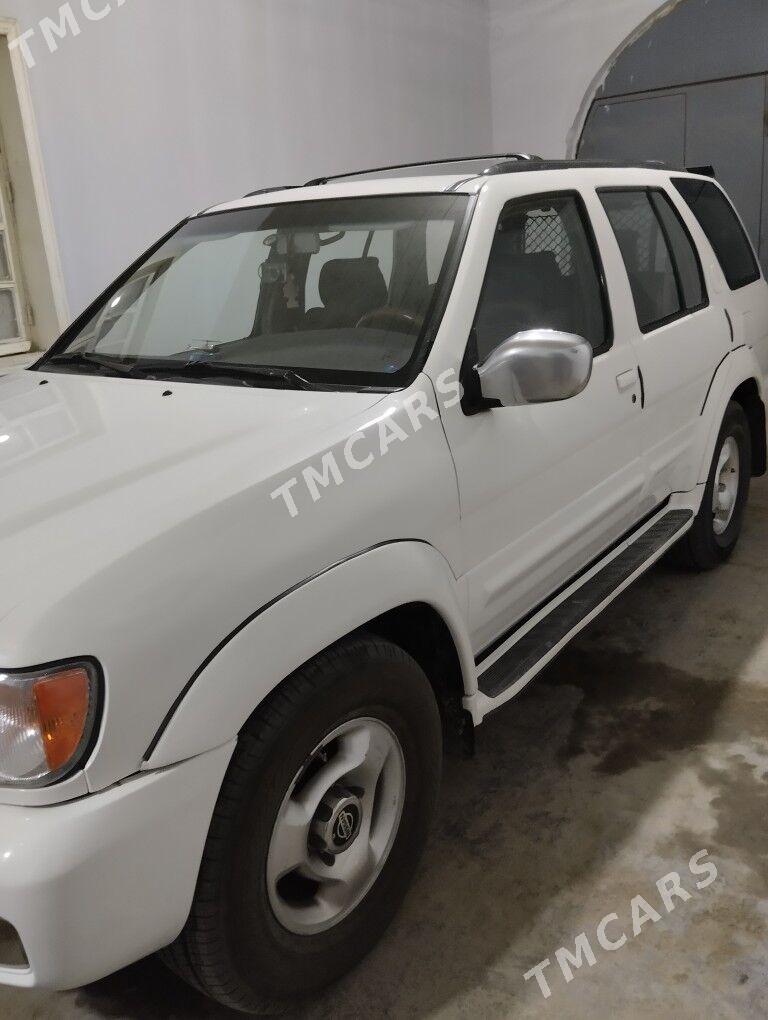 Nissan Pathfinder 2000 - 120 000 TMT - Фарап - img 2