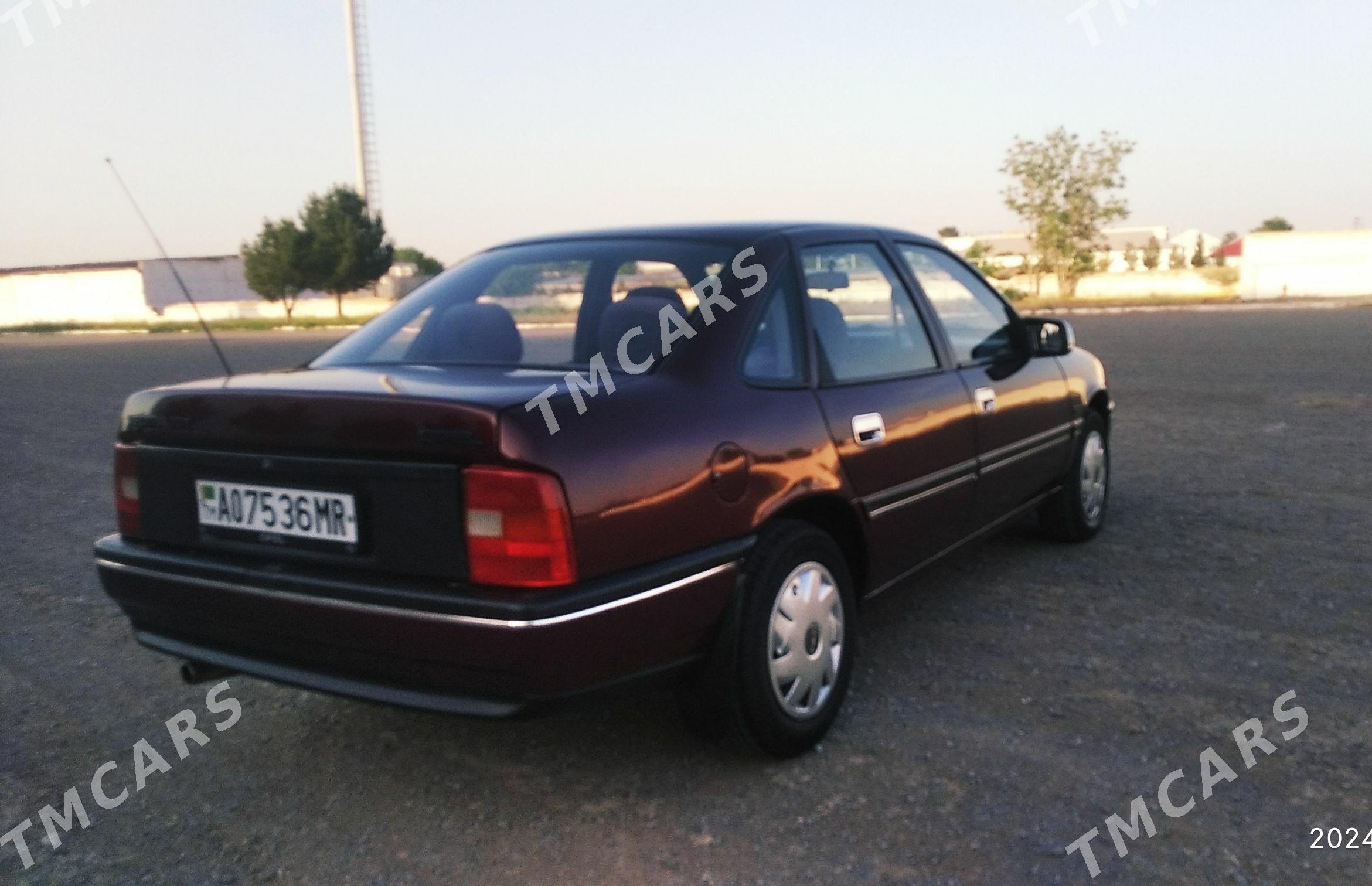 Opel Vectra 1993 - 40 000 TMT - Mary - img 6