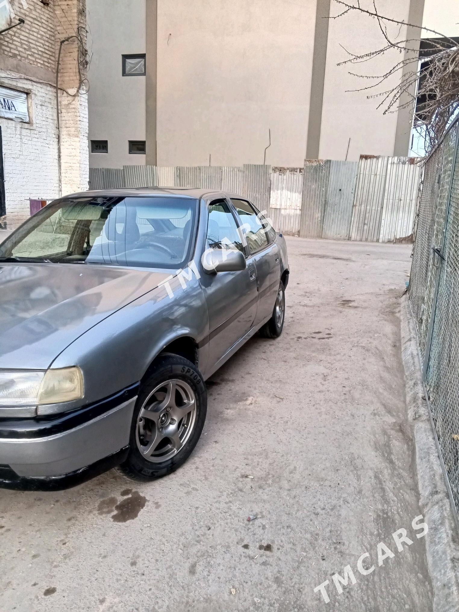 Opel Vectra 1991 - 25 000 TMT - Дашогуз - img 3
