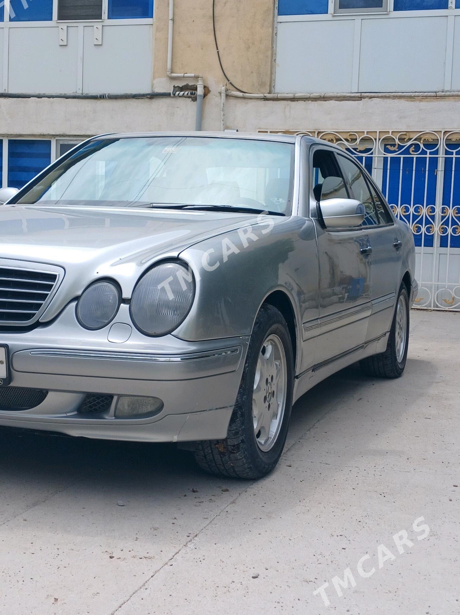 Mercedes-Benz E320 1996 - 80 000 TMT - Balkanabat - img 5