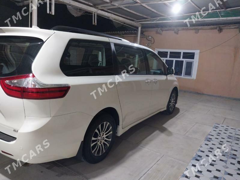 Toyota Sienna 2018 - 390 000 TMT - Gökdepe - img 6