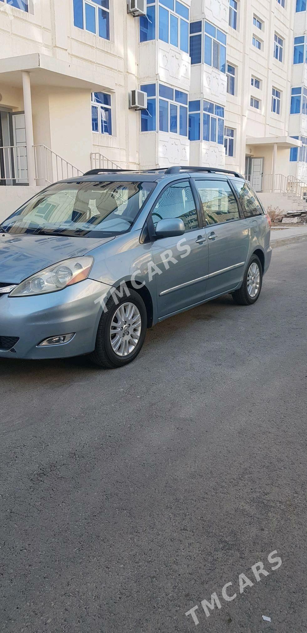 Toyota Sienna 2009 - 190 000 TMT - Туркменабат - img 8