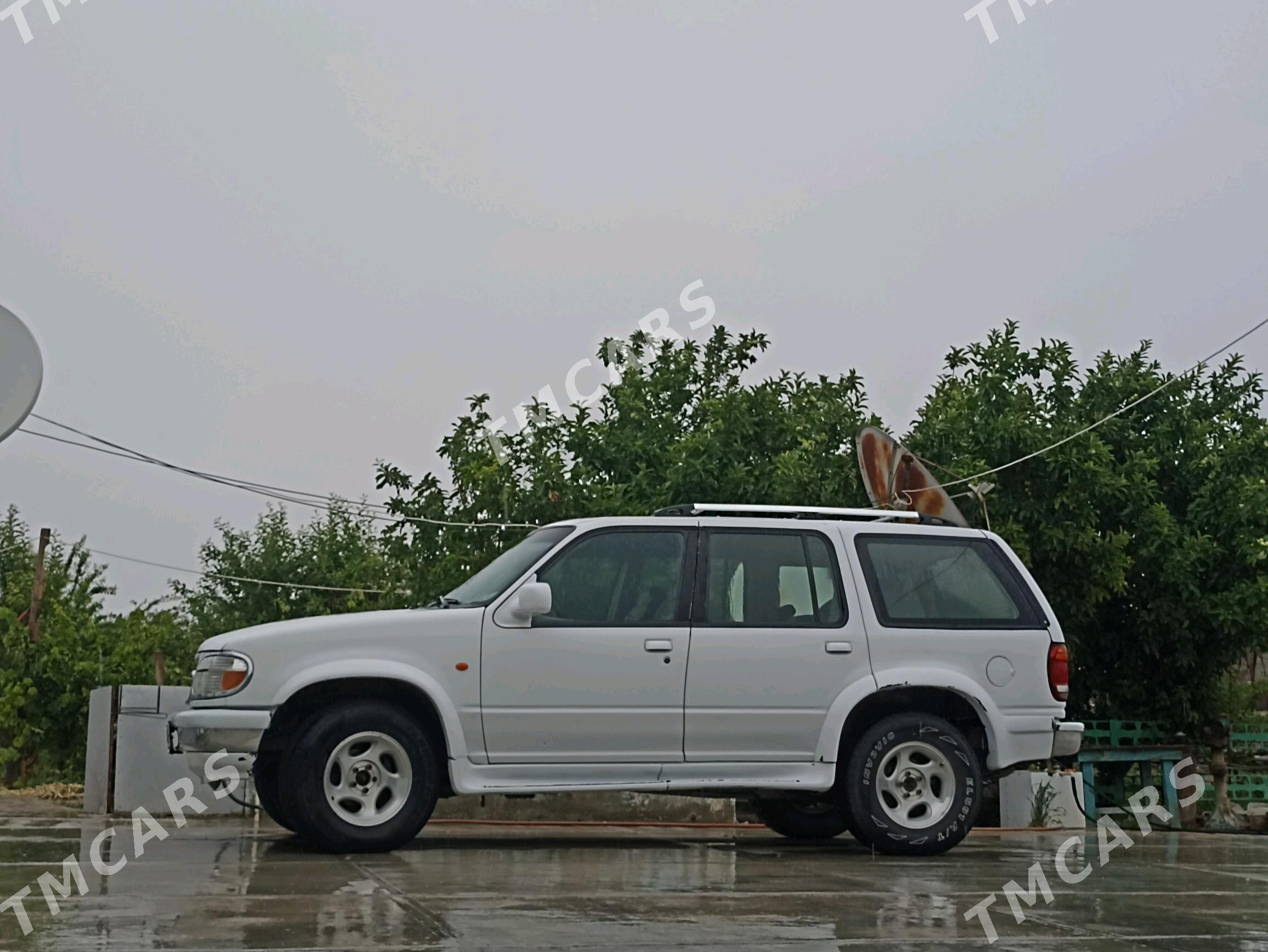 Ford Explorer 1998 - 50 000 TMT - Кака - img 2