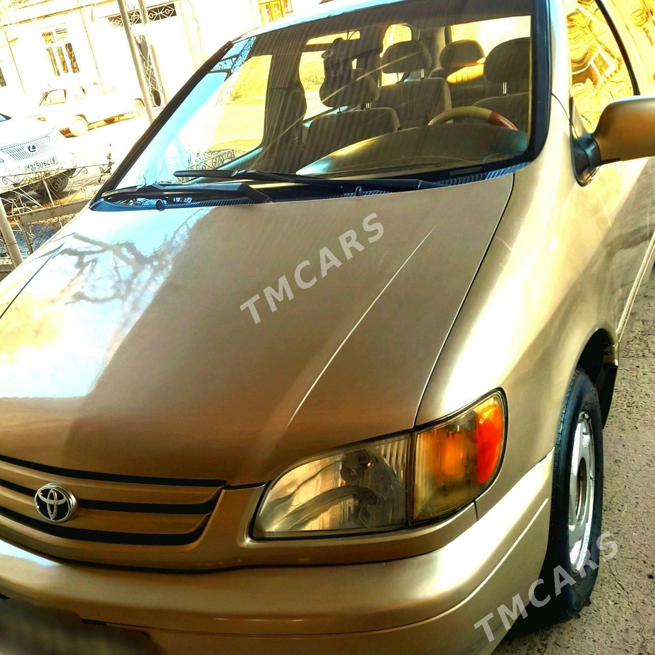 Toyota Sienna 2002 - 140 000 TMT - Türkmenabat - img 3