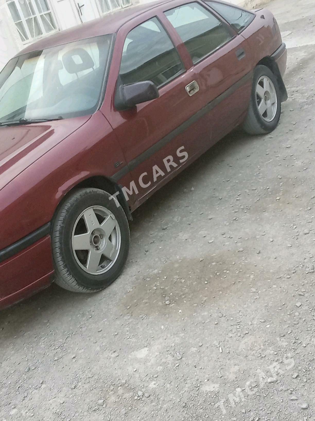 Opel Vectra 1993 - 23 000 TMT - Бахарден - img 3