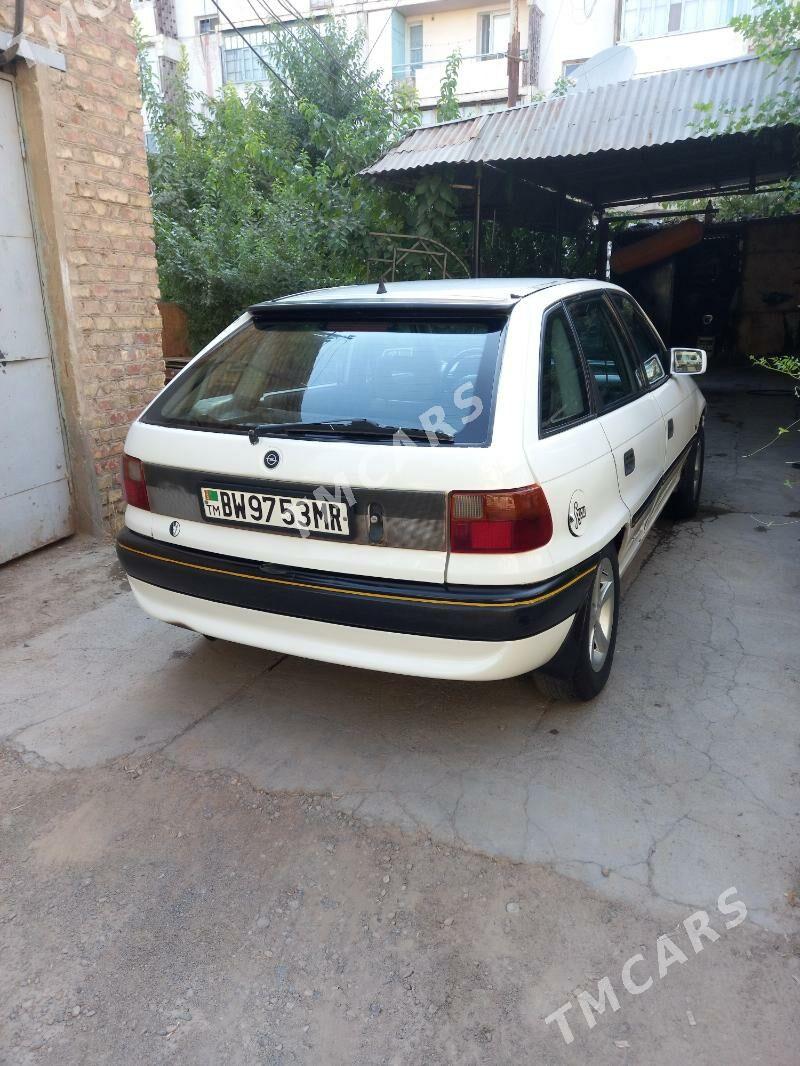 Opel Astra 1993 - 32 000 TMT - Мары - img 2