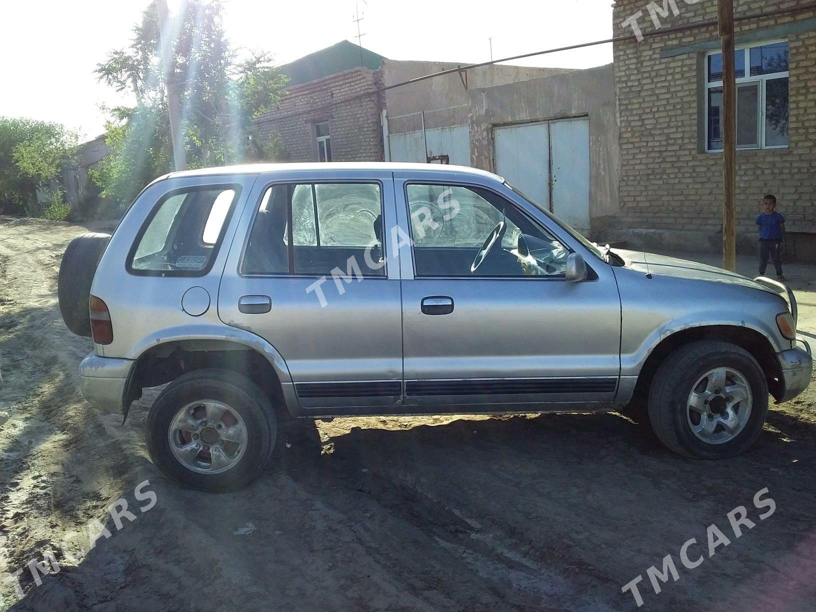 Kia Sportage 1996 - 16 000 TMT - Кёнеургенч - img 4