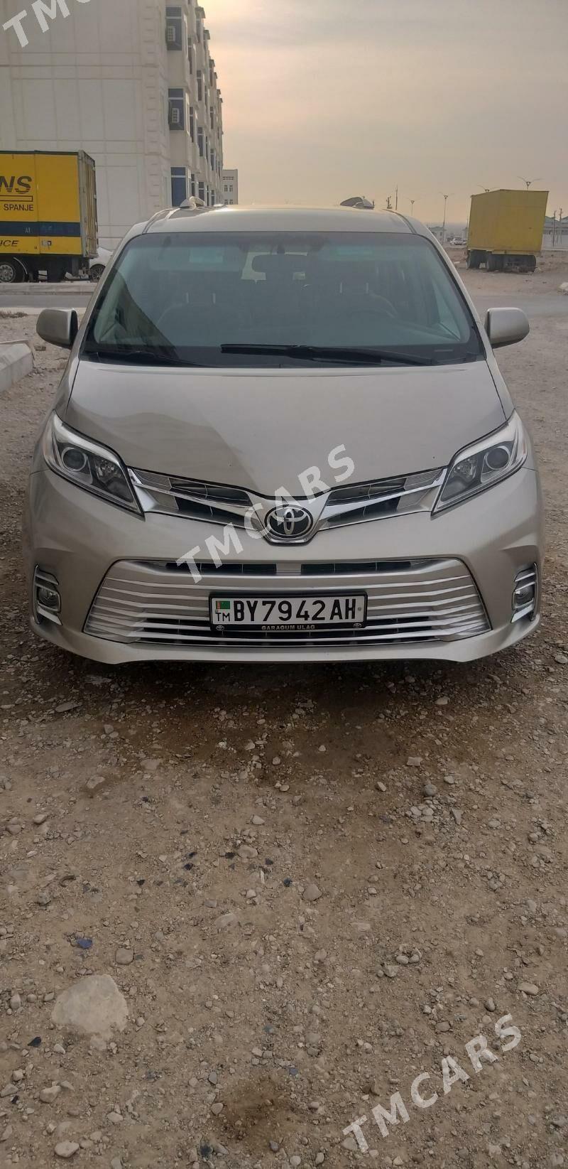 Toyota Sienna 2017 - 300 000 TMT - Balkanabat - img 6