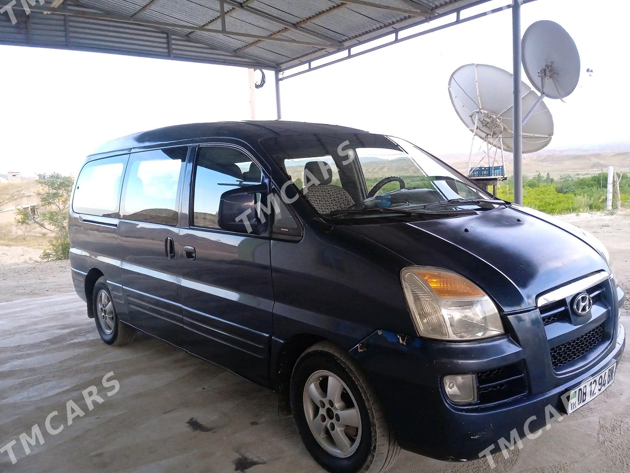 Hyundai H-1 2004 - 100 000 TMT - Magtymguly - img 5