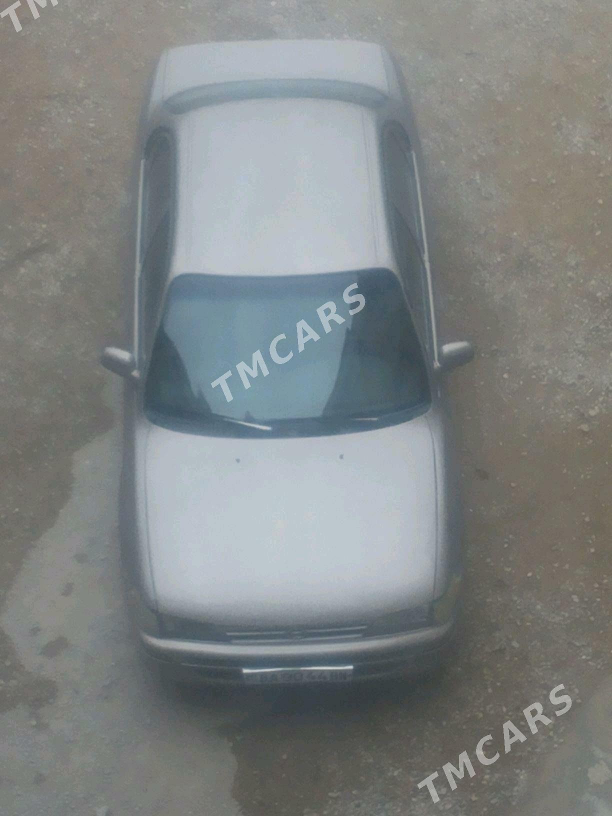 Toyota Corolla 1993 - 48 000 TMT - Балканабат - img 4