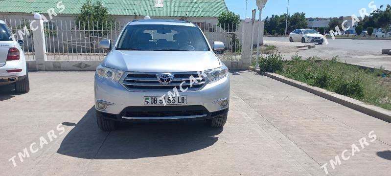 Toyota Highlander 2013 - 330 000 TMT - Türkmenabat - img 2