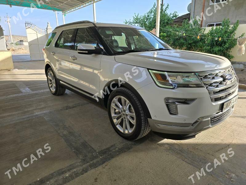 Ford Explorer 2018 - 390 000 TMT - Ак-Бугдайский этрап - img 3