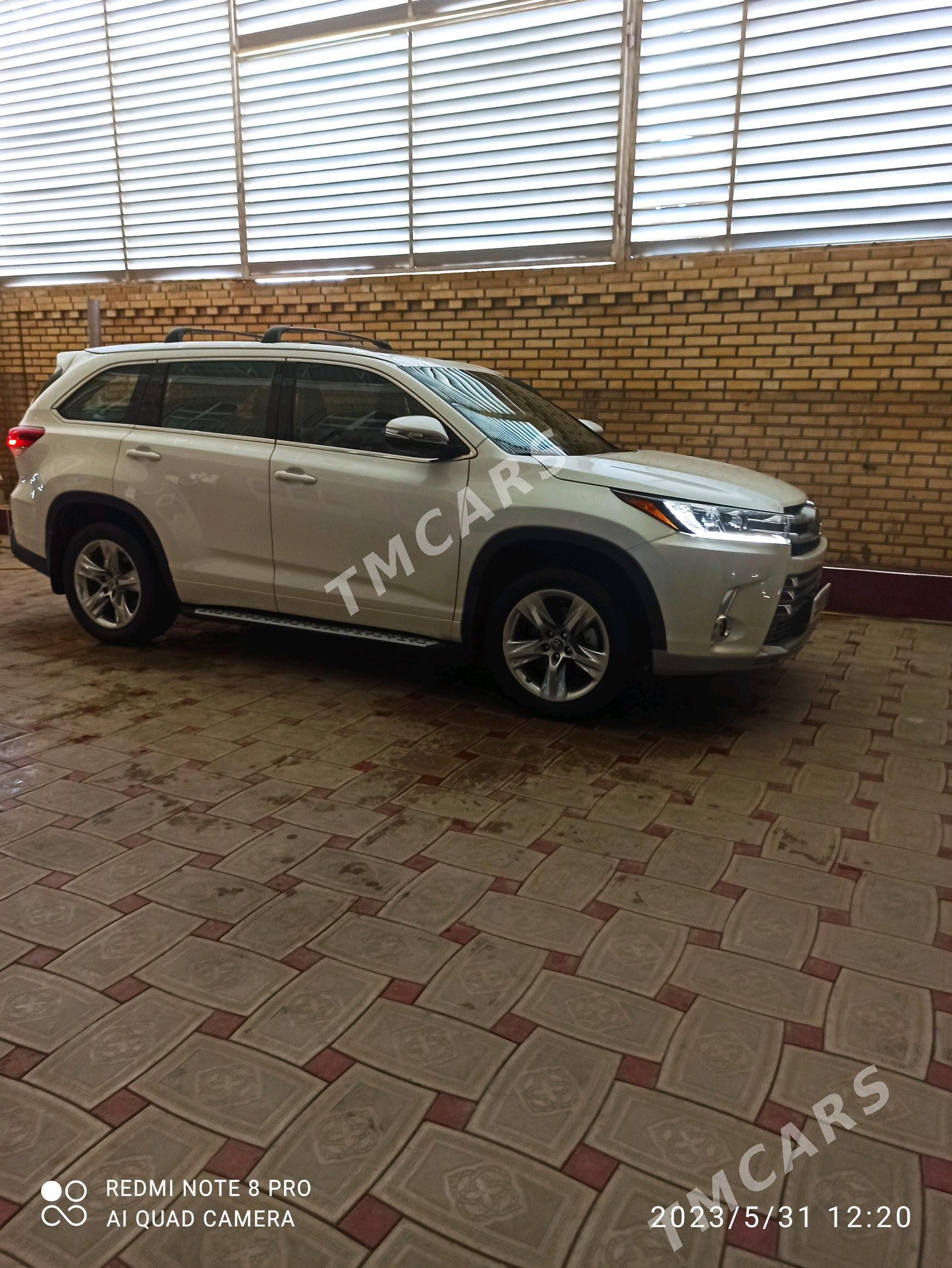 Toyota Highlander 2019 - 560 000 TMT - Baýramaly - img 5