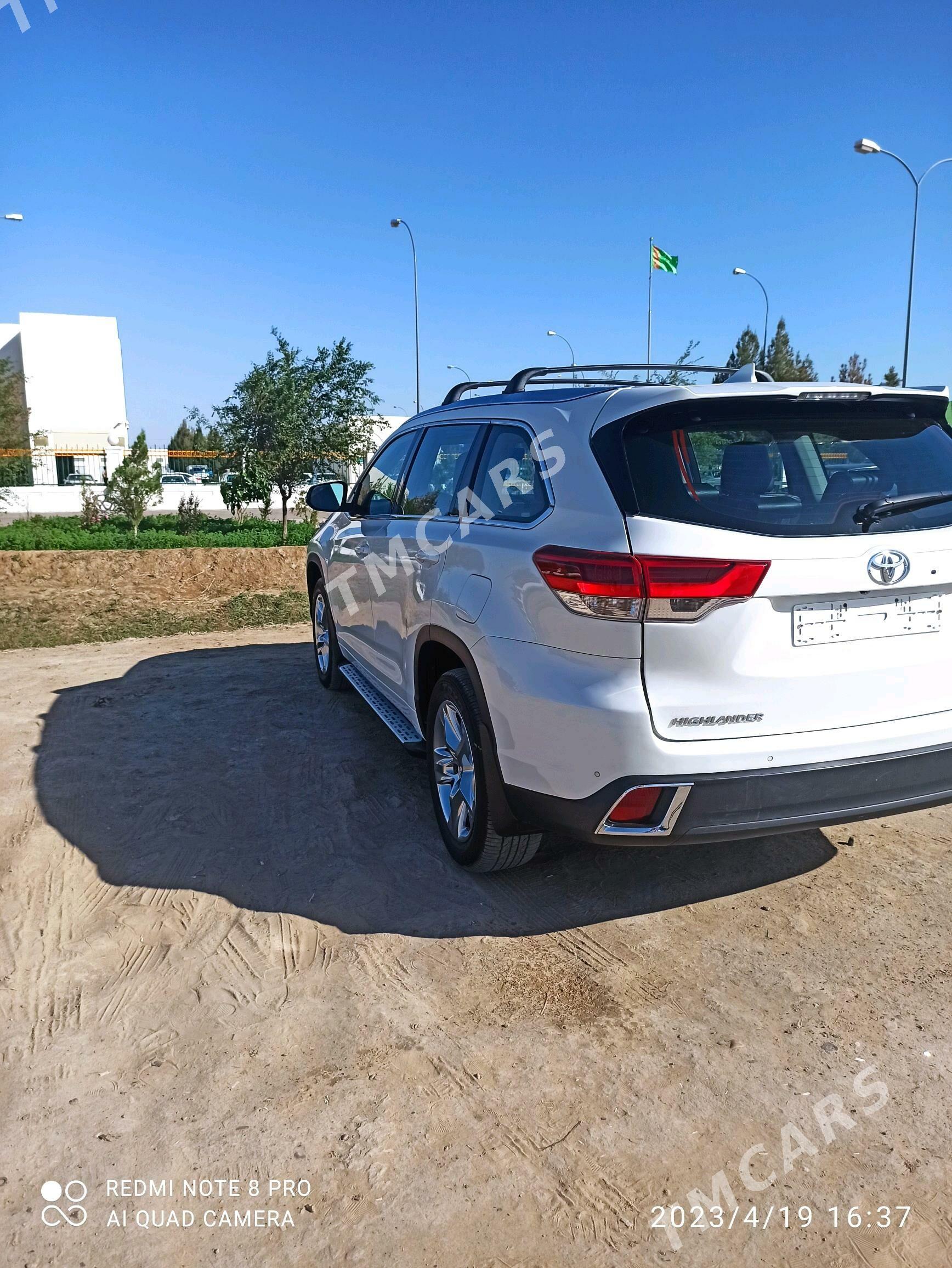 Toyota Highlander 2019 - 560 000 TMT - Baýramaly - img 7