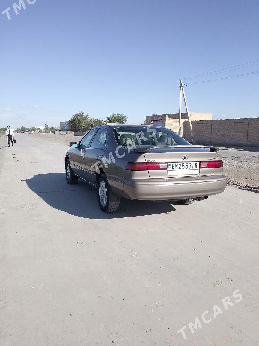 Toyota Camry 1999 - 105 000 TMT - Достлук - img 4