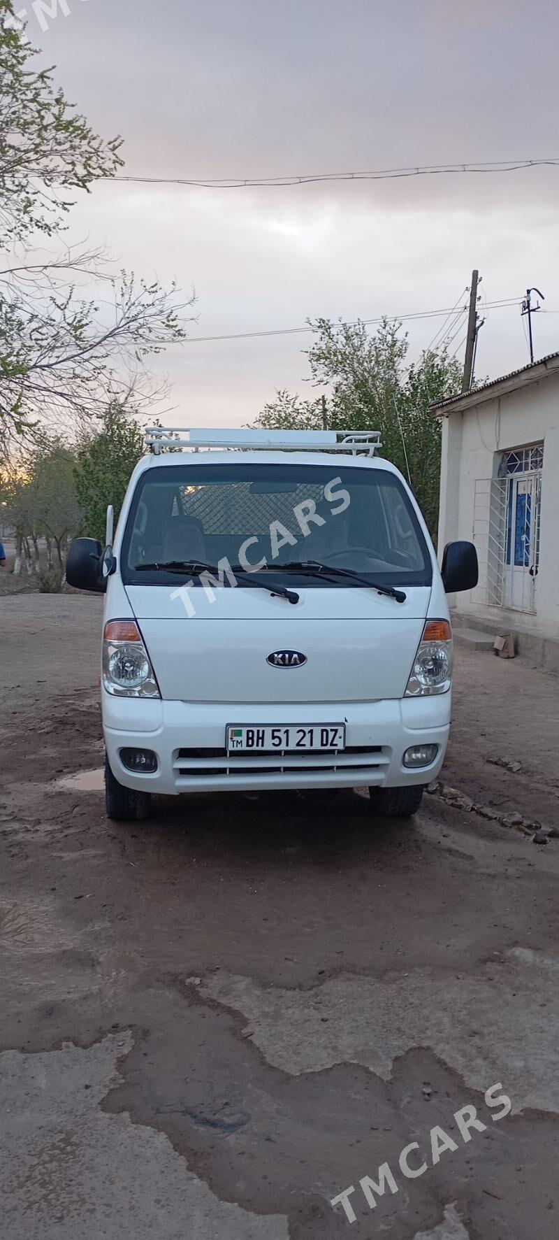 Kia Bongo 2011 - 180 000 TMT - Гурбансолтан Едже - img 3