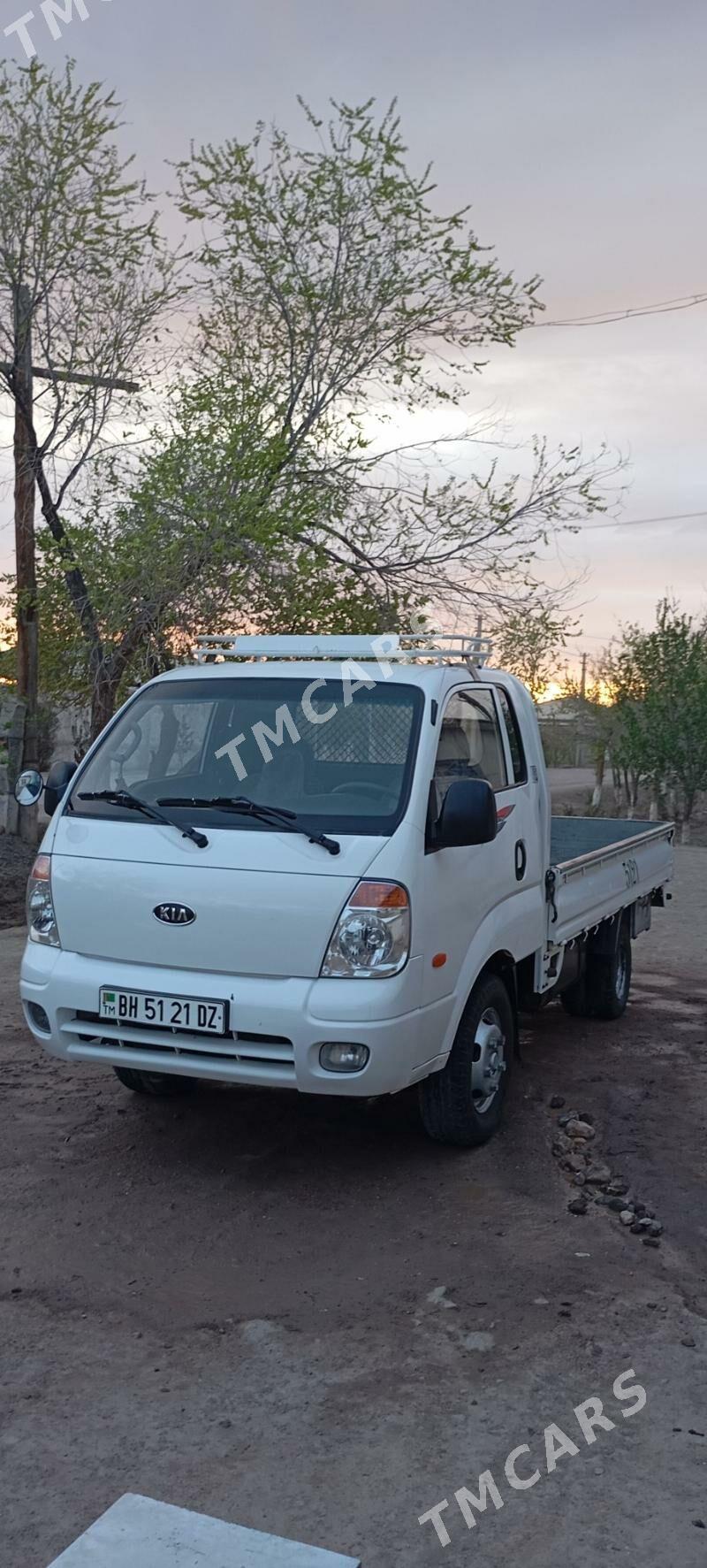 Kia Bongo 2011 - 180 000 TMT - Гурбансолтан Едже - img 2