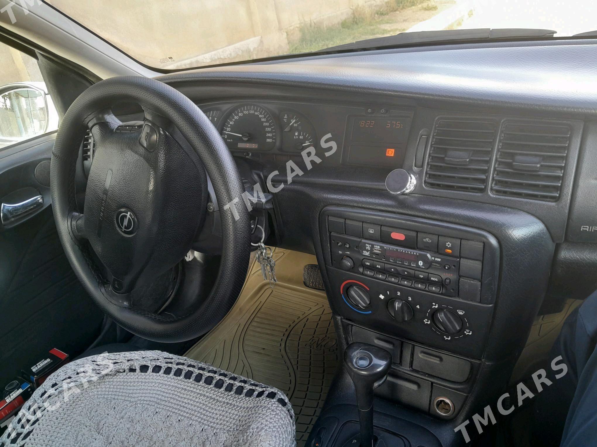 Opel Vectra 2002 - 50 000 TMT - Махтумкули - img 7