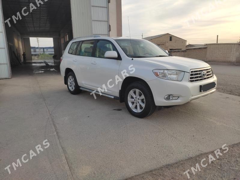 Toyota Highlander 2010 - 260 000 TMT - Дянев - img 3