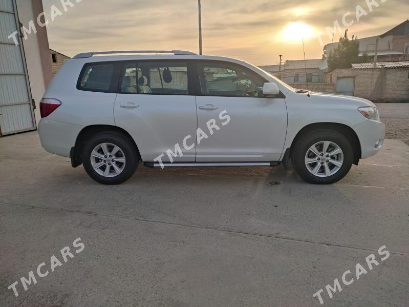 Toyota Highlander 2010 - 260 000 TMT - Дянев - img 6