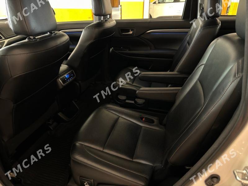 Toyota Highlander 2018 - 485 000 TMT - Ашхабад - img 8