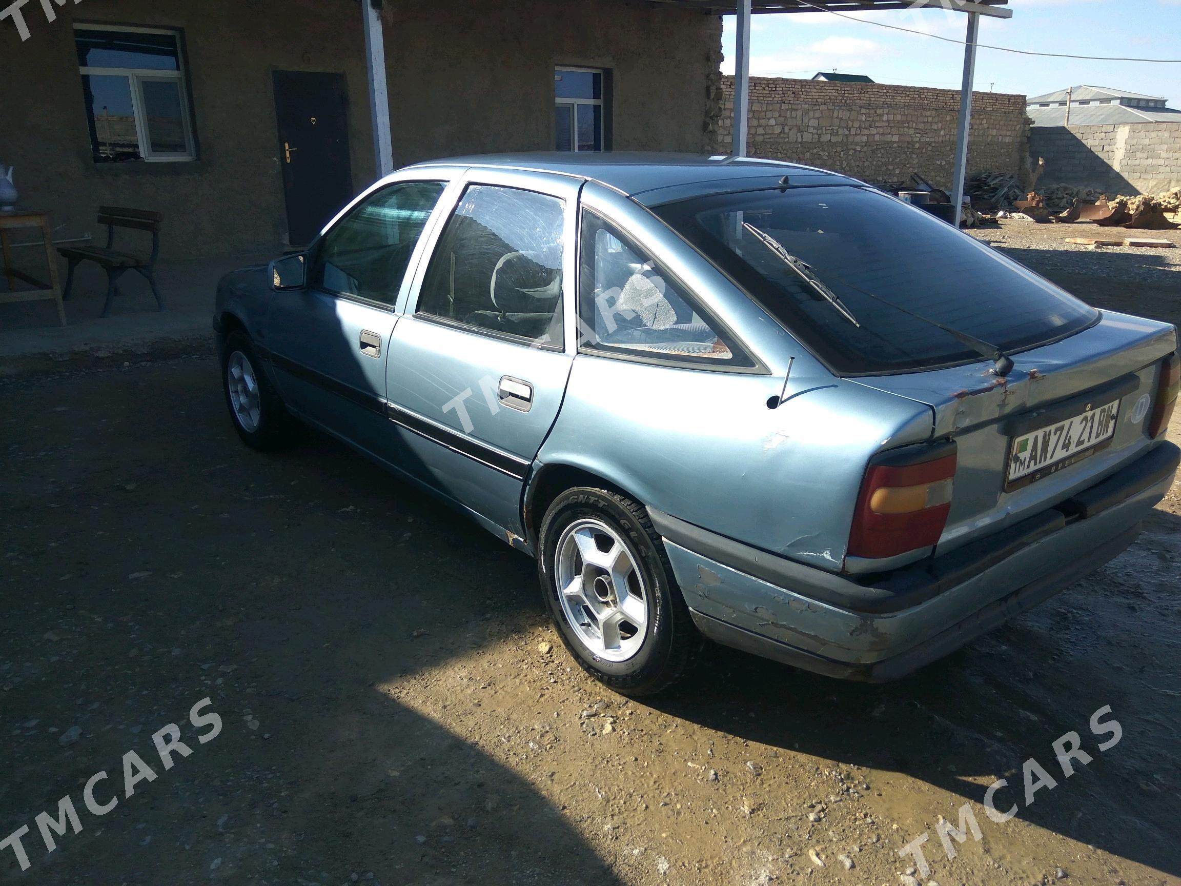 Opel Vectra 1990 - 25 000 TMT - Gyzylarbat - img 2