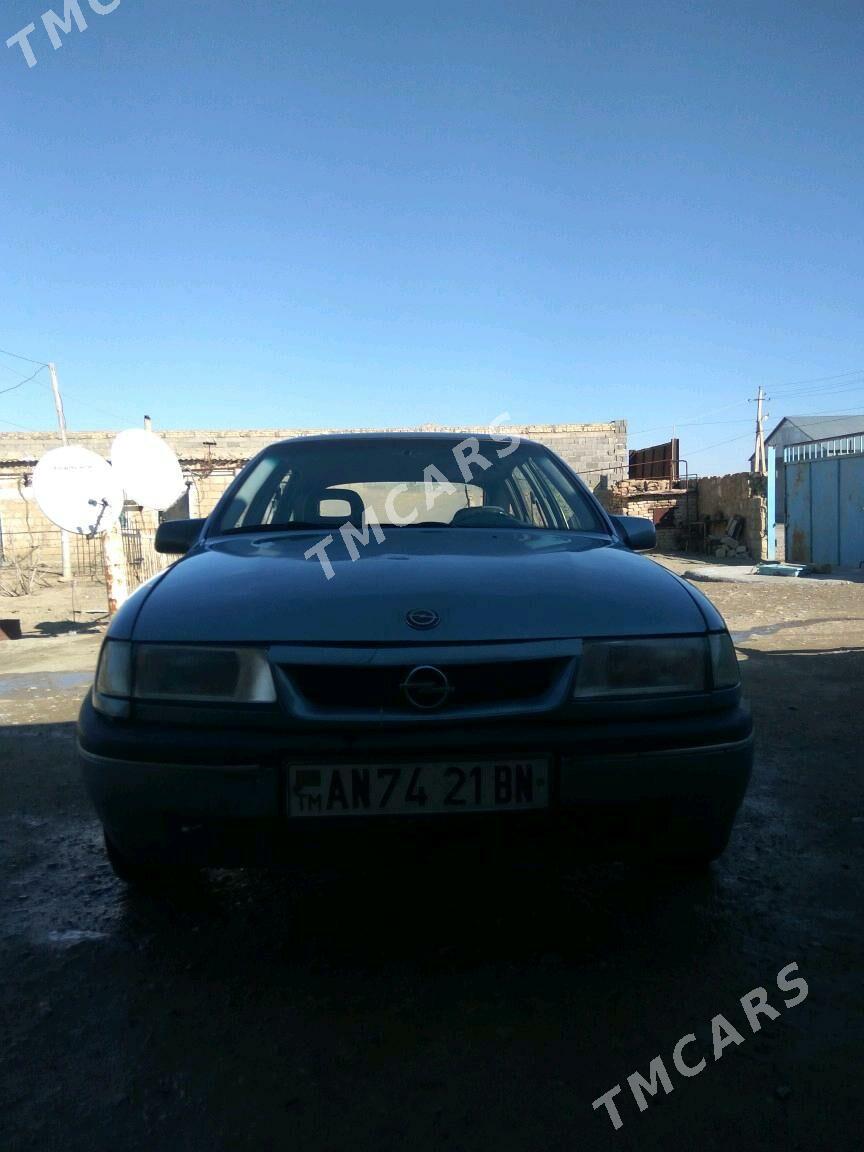 Opel Vectra 1990 - 25 000 TMT - Гызыларбат - img 3